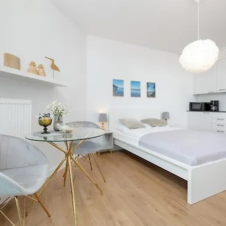 Apartment In Pobierowo Near Baltic Beach, Cleaning Included Lägenhet Pobierowo